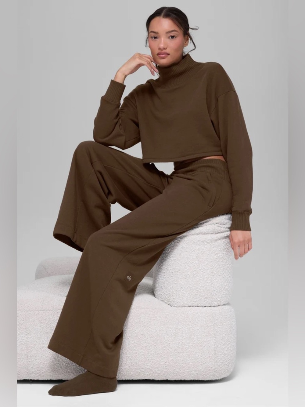 Alo Yoga Serenity Brown Set Size Small